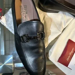 Salvatore Ferragamo loafers black size 7 1/2,Worn 4 times, almost brand new Salvatore Ferragamo | Shoes | Salvatore Ferragamo Loafers  main image 2